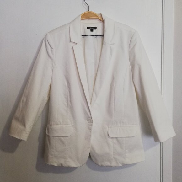 Reitman's  White Cotton Blazer - Large - Picture 2 of 10